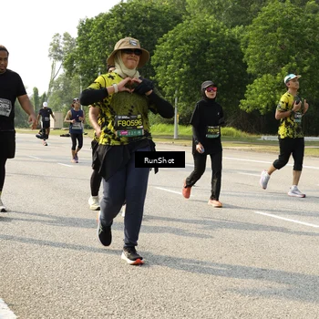 Runner Photo 6988516