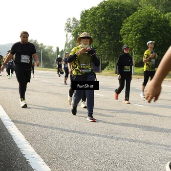 Runner Photo 6988525