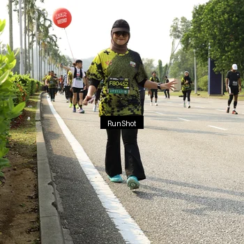 Runner Photo 6988543