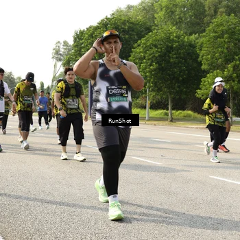 Runner Photo 6988575