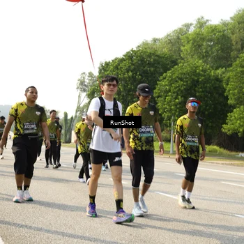 Runner Photo 6988624