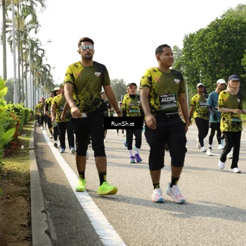 Runner Photo 6988646