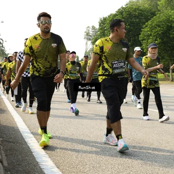 Runner Photo 6988671