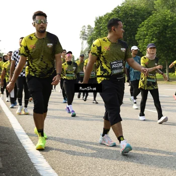 Runner Photo 6988687
