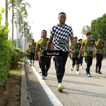 Runner Photo 6988691
