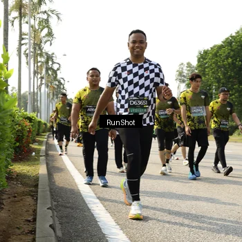 Runner Photo 6988694