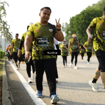 Runner Photo 6988718