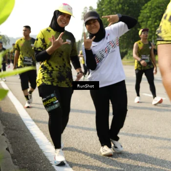 Runner Photo 6988725