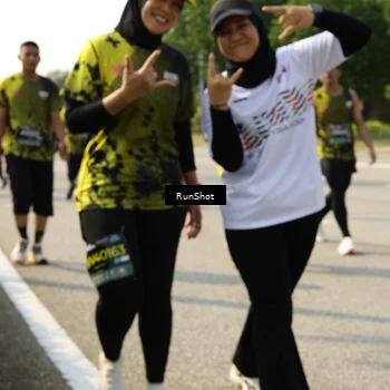 Runner Photo 6988743