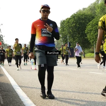 Runner Photo 6988764