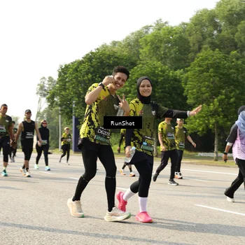 Runner Photo 6988773