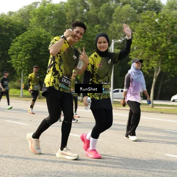 Runner Photo 6988790