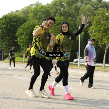 Runner Photo 6988794