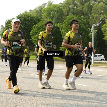 Runner Photo 6988875