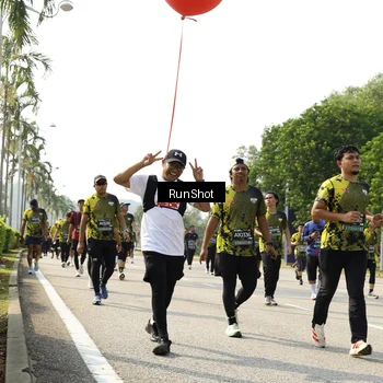 Runner Photo 6988915