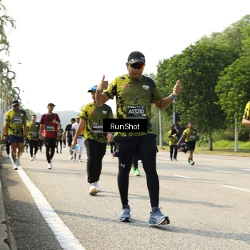 Runner Photo 6988919
