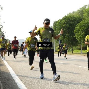 Runner Photo 6988923