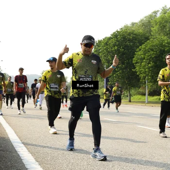 Runner Photo 6988931