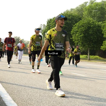 Runner Photo 6988943