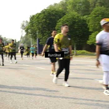 Runner Photo 6989040