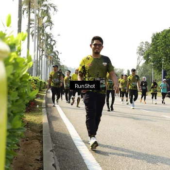 Runner Photo 6989043