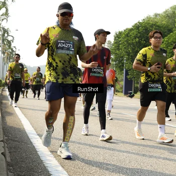 Runner Photo 6989053
