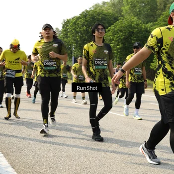 Runner Photo 6989151