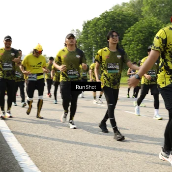 Runner Photo 6989154