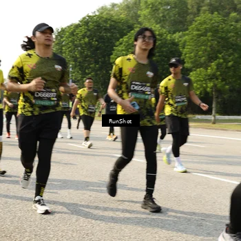 Runner Photo 6989186