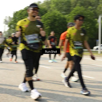 Runner Photo 6989298