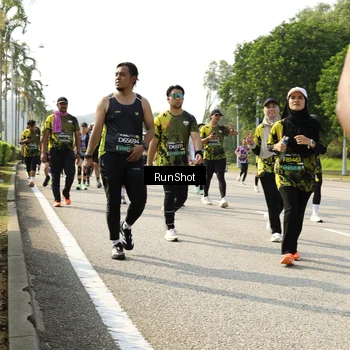 Runner Photo 6989315
