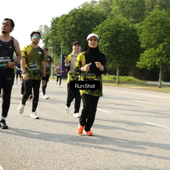 Runner Photo 6989326