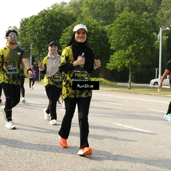 Runner Photo 6989343