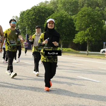 Runner Photo 6989345