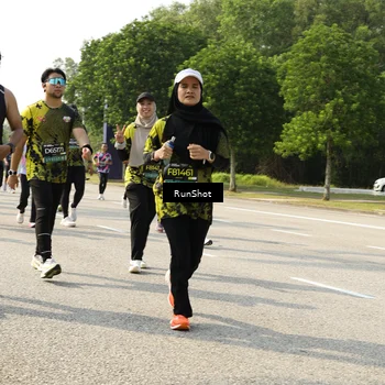 Runner Photo 6989352