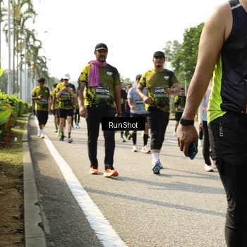 Runner Photo 6989387