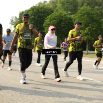 Runner Photo 6989402