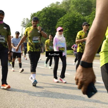 Runner Photo 6989416