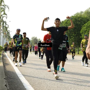 Runner Photo 6989585
