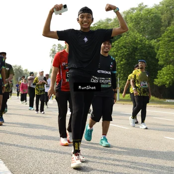 Runner Photo 6989586