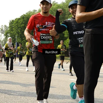 Runner Photo 6989611