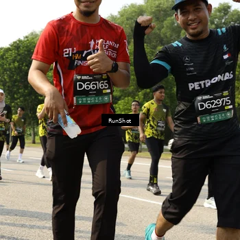 Runner Photo 6989638