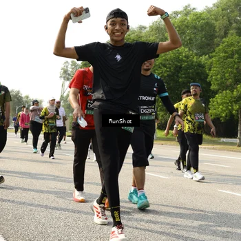 Runner Photo 6989639