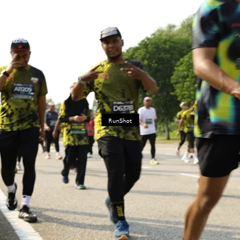 Runner Photo 6989644