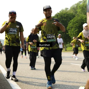 Runner Photo 6989656