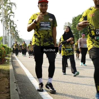 Runner Photo 6989679