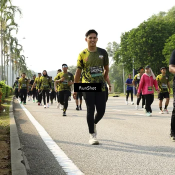 Runner Photo 6989699