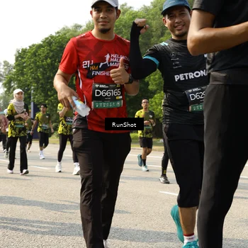 Runner Photo 6989706