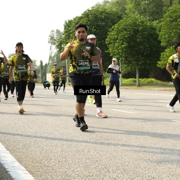 Runner Photo 6989780