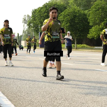 Runner Photo 6989789